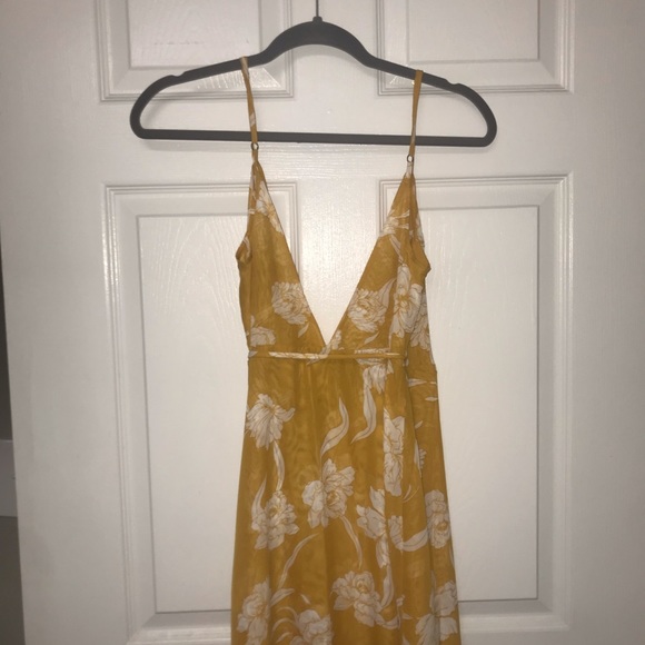 ShowMeYourMumu MEGHAN WRAP DRESS ~ BLOOM GOLD - Picture 6 of 8